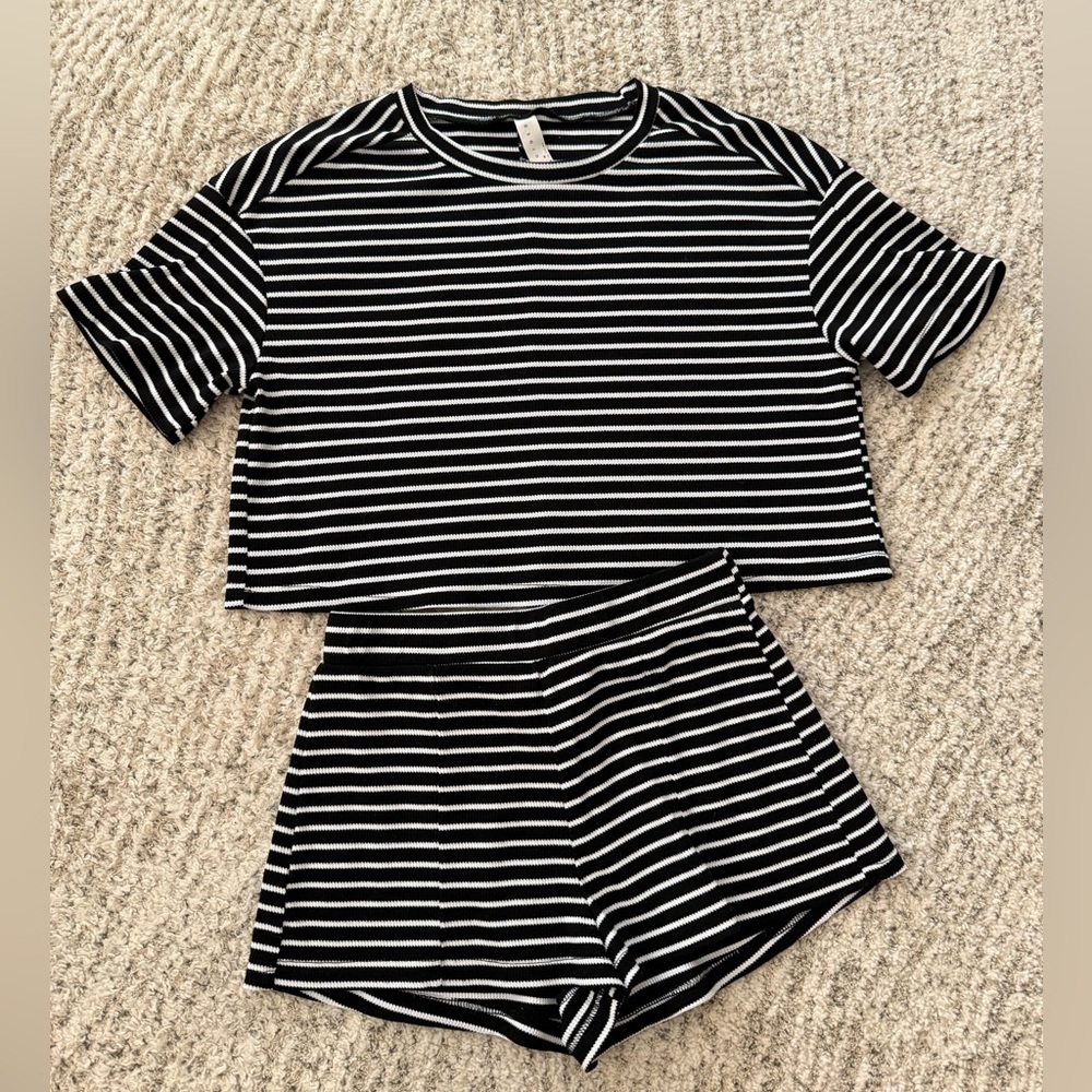 Black and White Striped Set